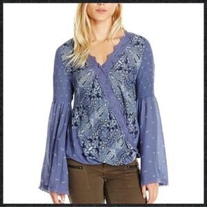 NWT Taylor & sage women sz M Engineered Printed Wrap Long Sleeve Top